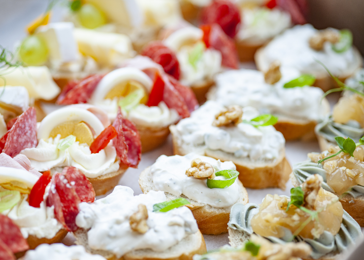 Přijímáme objednávky na Vánoce a Silvestra!